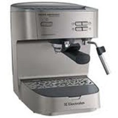 Cafeteira Expresso Electrolux Automatic EM220