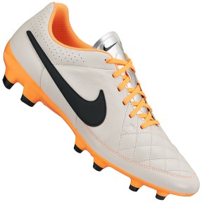 Chuteira Campo Nike Tiempo Gênio Leather FG Adulto