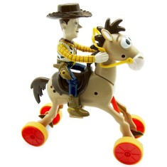 Boneco Woody Bala no Alvo Galopantes - Toyng